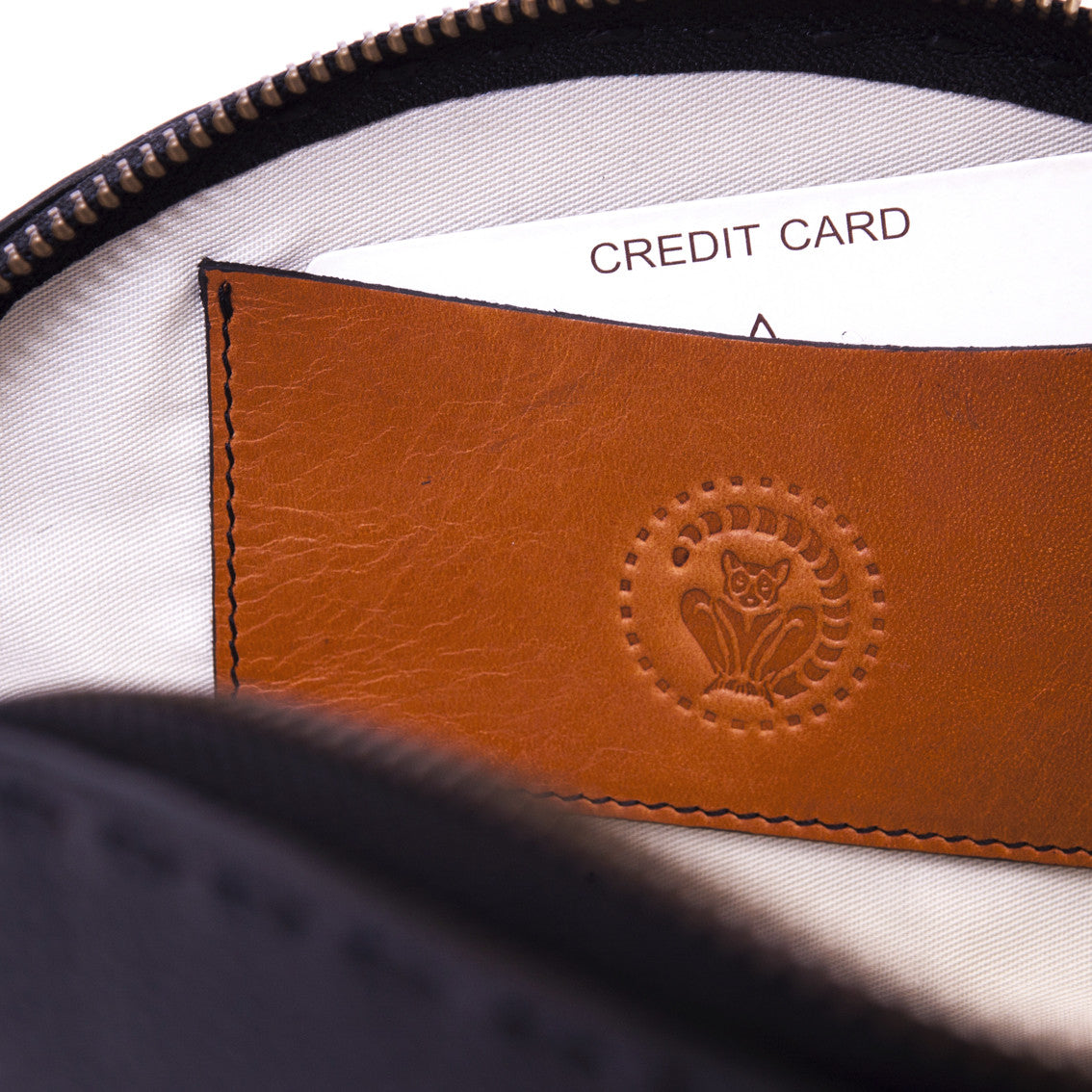 Clutch  aus Glattleder, schwarz